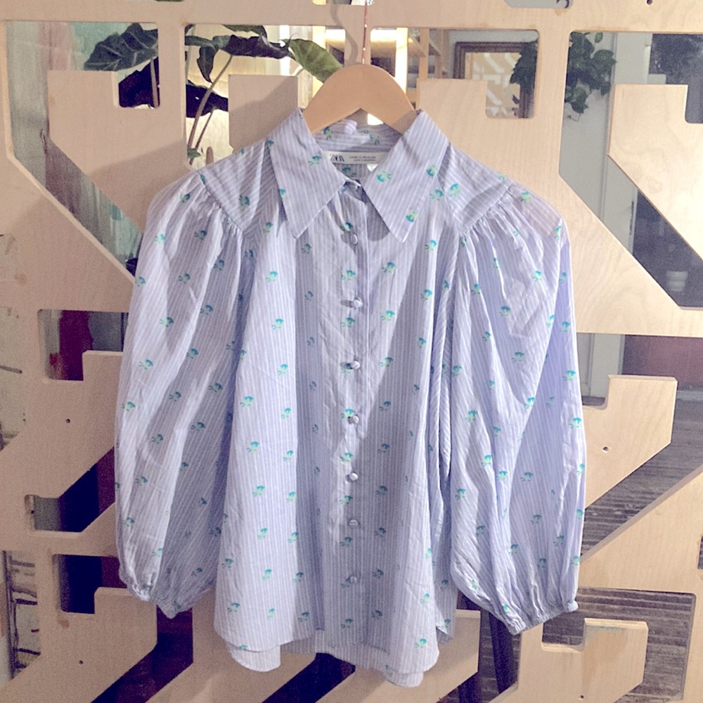 Zara puff sleeves blue shirt